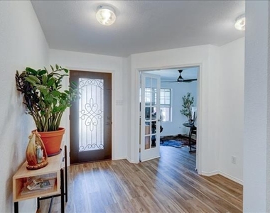 6233 Skysail Road - Photo Thumbnail 23