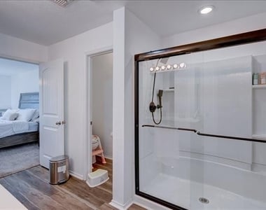 6233 Skysail Road - Photo Thumbnail 18