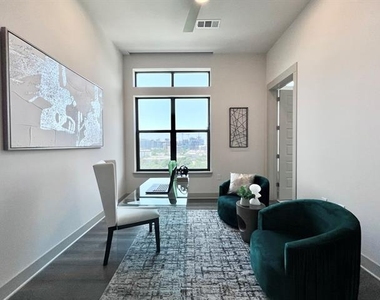 3330 Oak Grove Drive - Photo Thumbnail 20