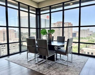 3330 Oak Grove Drive - Photo Thumbnail 5