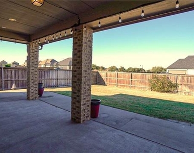 1122 Wedgewood Drive - Photo Thumbnail 24