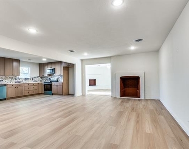 704 Turner Boulevard - Photo Thumbnail 10