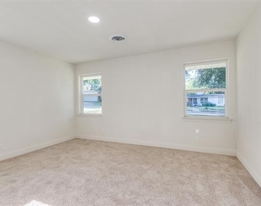 704 Turner Boulevard - Photo Thumbnail 18