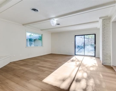 704 Turner Boulevard - Photo Thumbnail 5