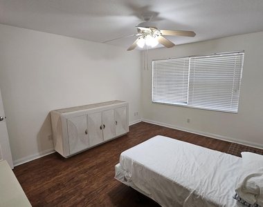 7960 Se Peppercorn Court - Photo Thumbnail 10