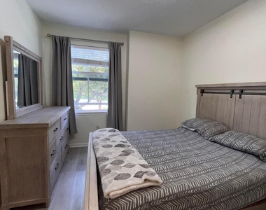 2018 Alta Meadows Lane - Photo Thumbnail 16
