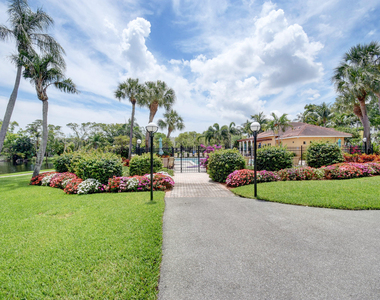 950 Lavers Circle - Photo Thumbnail 10