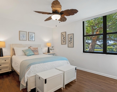 950 Lavers Circle - Photo Thumbnail 38