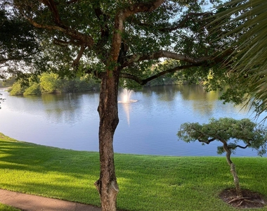 950 Lavers Circle - Photo Thumbnail 2