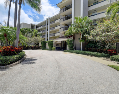 950 Lavers Circle - Photo Thumbnail 5