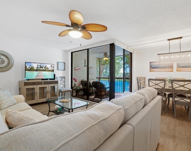 950 Lavers Circle - Photo Thumbnail 24