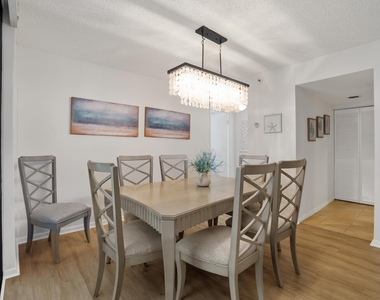 950 Lavers Circle - Photo Thumbnail 29