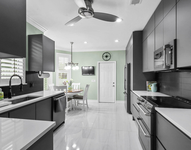 2056 Windward Way - Photo Thumbnail 9