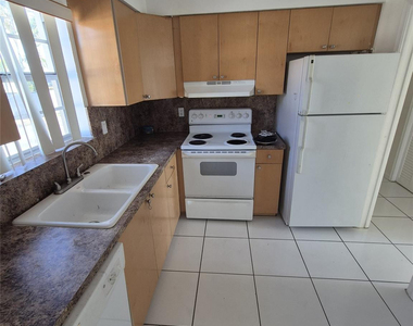 3709 Tyler Street - Photo Thumbnail 3