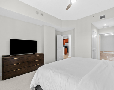 701 S Olive Avenue - Photo Thumbnail 13