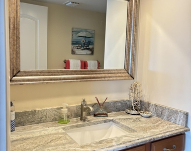 4440 Ne Sandpebble Trace - Photo Thumbnail 22