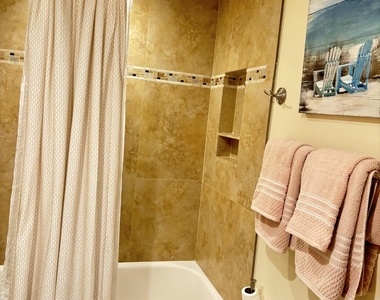 4440 Ne Sandpebble Trace - Photo Thumbnail 38