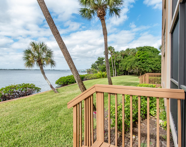 4440 Ne Sandpebble Trace - Photo Thumbnail 17
