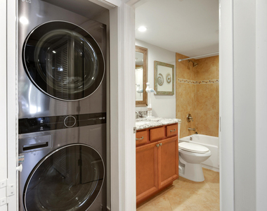 4440 Ne Sandpebble Trace - Photo Thumbnail 32