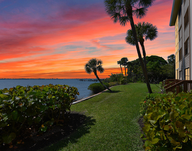 4440 Ne Sandpebble Trace - Photo Thumbnail 48