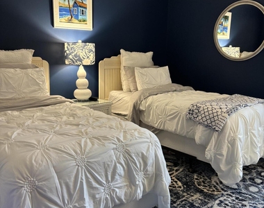 4440 Ne Sandpebble Trace - Photo Thumbnail 19