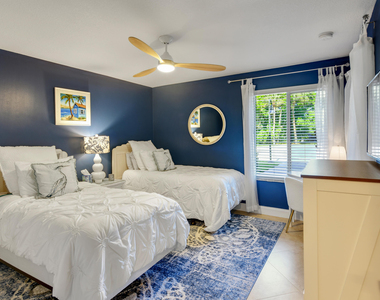 4440 Ne Sandpebble Trace - Photo Thumbnail 30