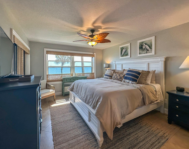 4440 Ne Sandpebble Trace - Photo Thumbnail 34