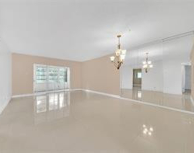 7897 Golf Cir Drive - Photo Thumbnail 19