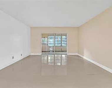 7897 Golf Cir Drive - Photo Thumbnail 21