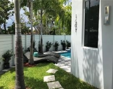 1617 Ne 8th Street - Photo Thumbnail 36