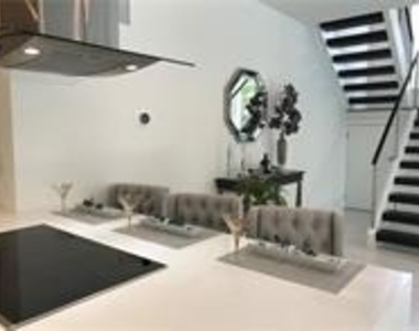 1617 Ne 8th Street - Photo Thumbnail 13