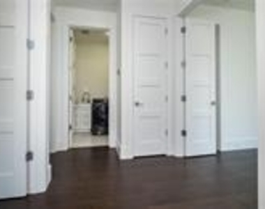 1617 Ne 8th Street - Photo Thumbnail 15