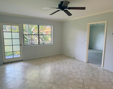 136 Ne 19th Court - Photo Thumbnail 1