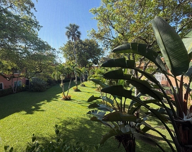 136 Ne 19th Court - Photo Thumbnail 12