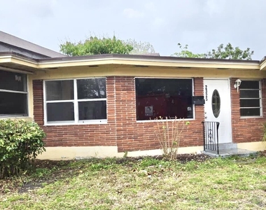 2325 Johnson Street - Photo Thumbnail 20