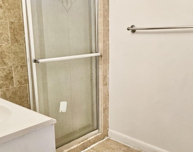 2325 Johnson Street - Photo Thumbnail 9