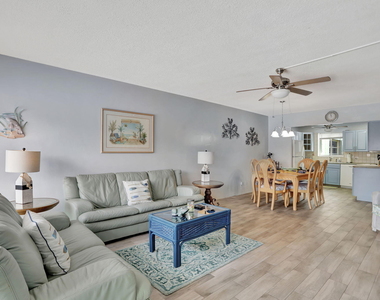 999 N Riverside Drive - Photo Thumbnail 2