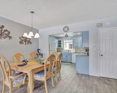 999 N Riverside Drive - Photo Thumbnail 4
