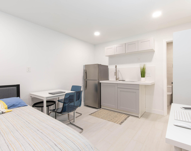 1826 Jefferson Street - Photo Thumbnail 7