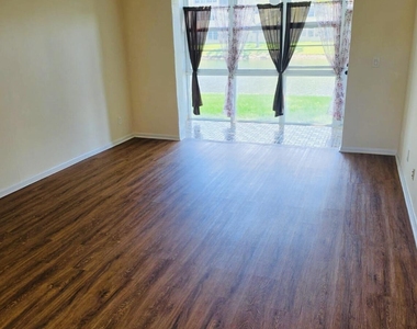 5940 Nw 64th Avenue - Photo Thumbnail 12
