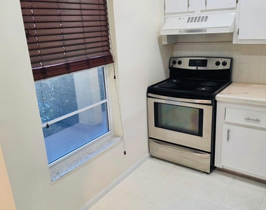 5940 Nw 64th Avenue - Photo Thumbnail 15
