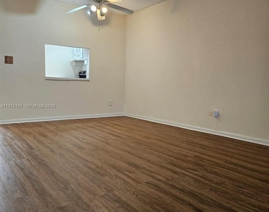 5940 Nw 64th Avenue - Photo Thumbnail 9