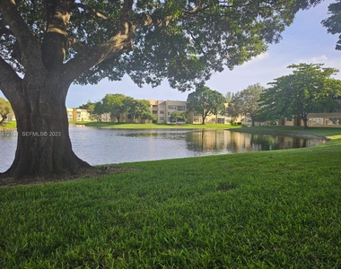 5940 Nw 64th Avenue - Photo Thumbnail 6