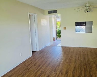 5940 Nw 64th Avenue - Photo Thumbnail 10