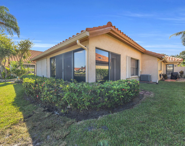 2735 Sw Mariposa Circle - Photo Thumbnail 13