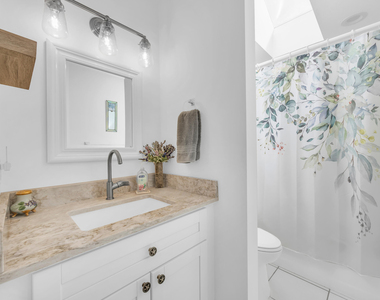 2735 Sw Mariposa Circle - Photo Thumbnail 11