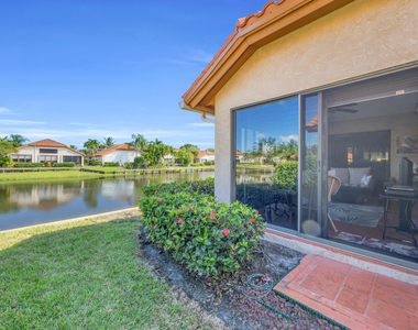 2735 Sw Mariposa Circle - Photo Thumbnail 14
