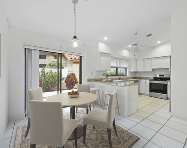 2735 Sw Mariposa Circle - Photo Thumbnail 5