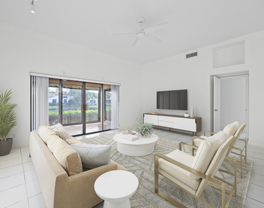 2735 Sw Mariposa Circle - Photo Thumbnail 4