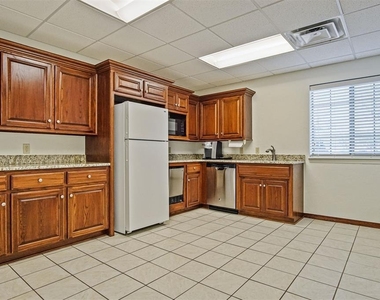 1006 Nw 24th Avenue - Photo Thumbnail 27